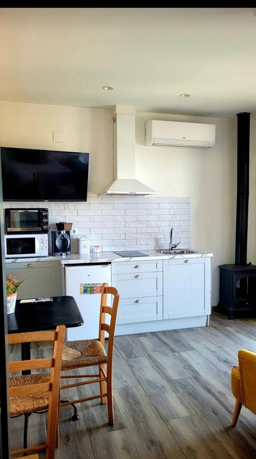 Casas Rurales Maribel - Complejo Moradas Del Cerro 2 - Suites Con Jacuzzi En Alcala Del Jucar Casas del Cerro Δωμάτιο φωτογραφία