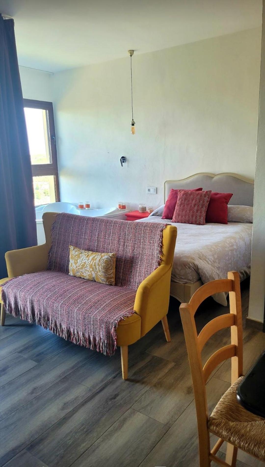 Casas Rurales Maribel - Complejo Moradas Del Cerro 2 - Suites Con Jacuzzi En Alcala Del Jucar Casas del Cerro Δωμάτιο φωτογραφία