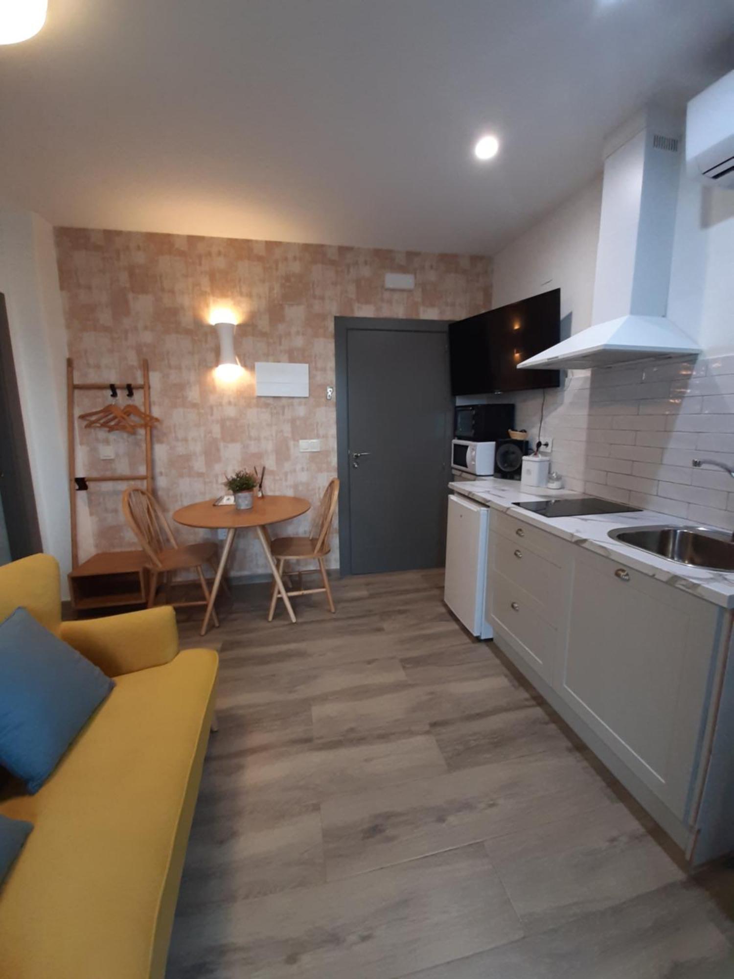 Casas Rurales Maribel - Complejo Moradas Del Cerro 2 - Suites Con Jacuzzi En Alcala Del Jucar Casas del Cerro Δωμάτιο φωτογραφία