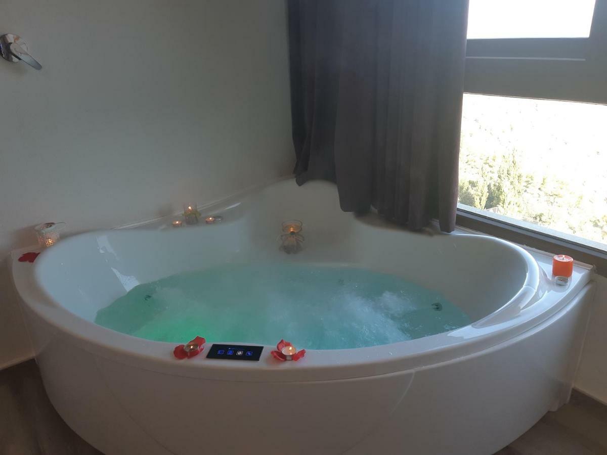 Casas Rurales Maribel - Complejo Moradas Del Cerro 2 - Suites Con Jacuzzi En Alcala Del Jucar Casas del Cerro Εξωτερικό φωτογραφία